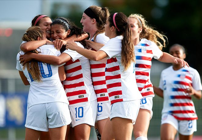 od体育官方登录入口-阿姆斯特丹女足击败对手，全力以赴