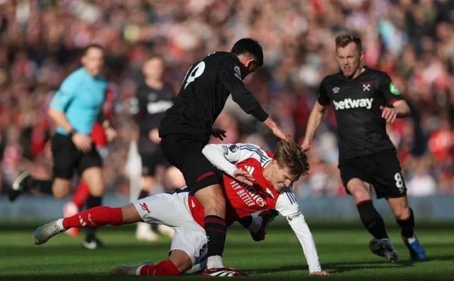 od体育网页版入口-阿森纳遭遇精彩翻盘，失去重要积分