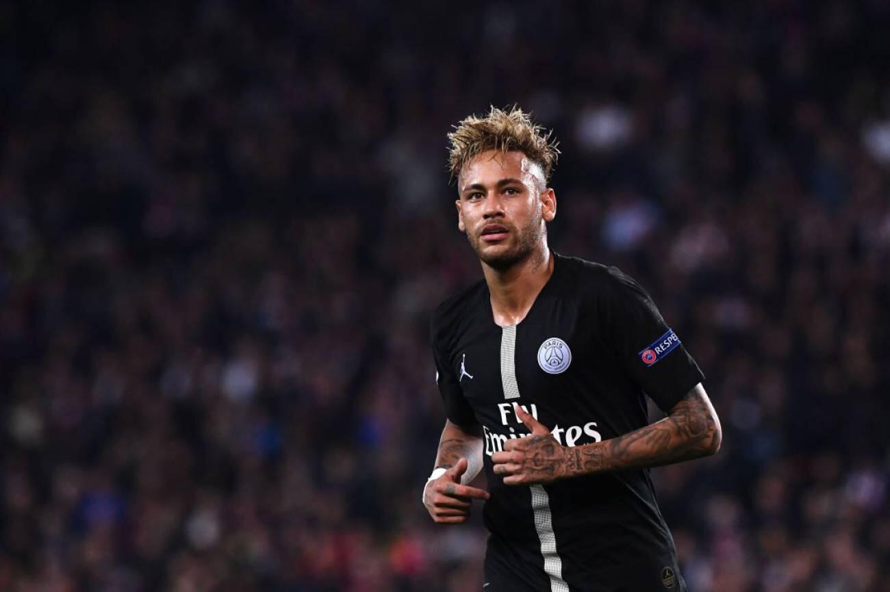 俱乐部财务问题穷途末路,球员们心急如焚 俱乐部财务问题穷途末路,球员们心急如焚