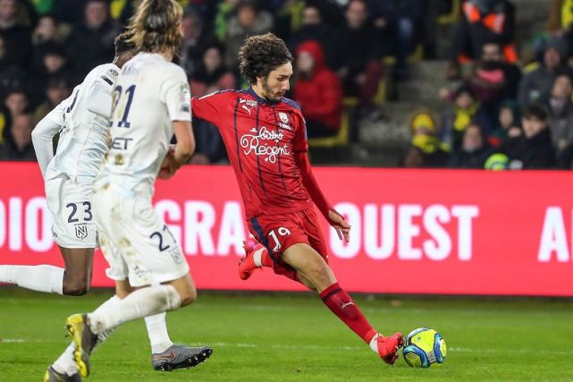 关于中场核心崭露头角,法国联赛引领足球新风潮的信息 关于中场核心崭露头角,法国联赛引领足球新风潮的信息